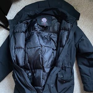 Canada Goose Parka with detachable fur hood